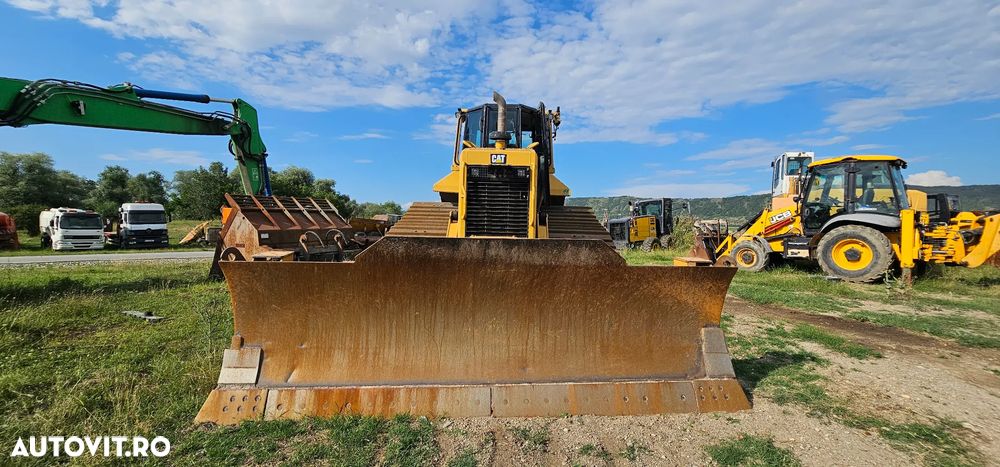 Caterpillar CAT D6N Buldozer - 5