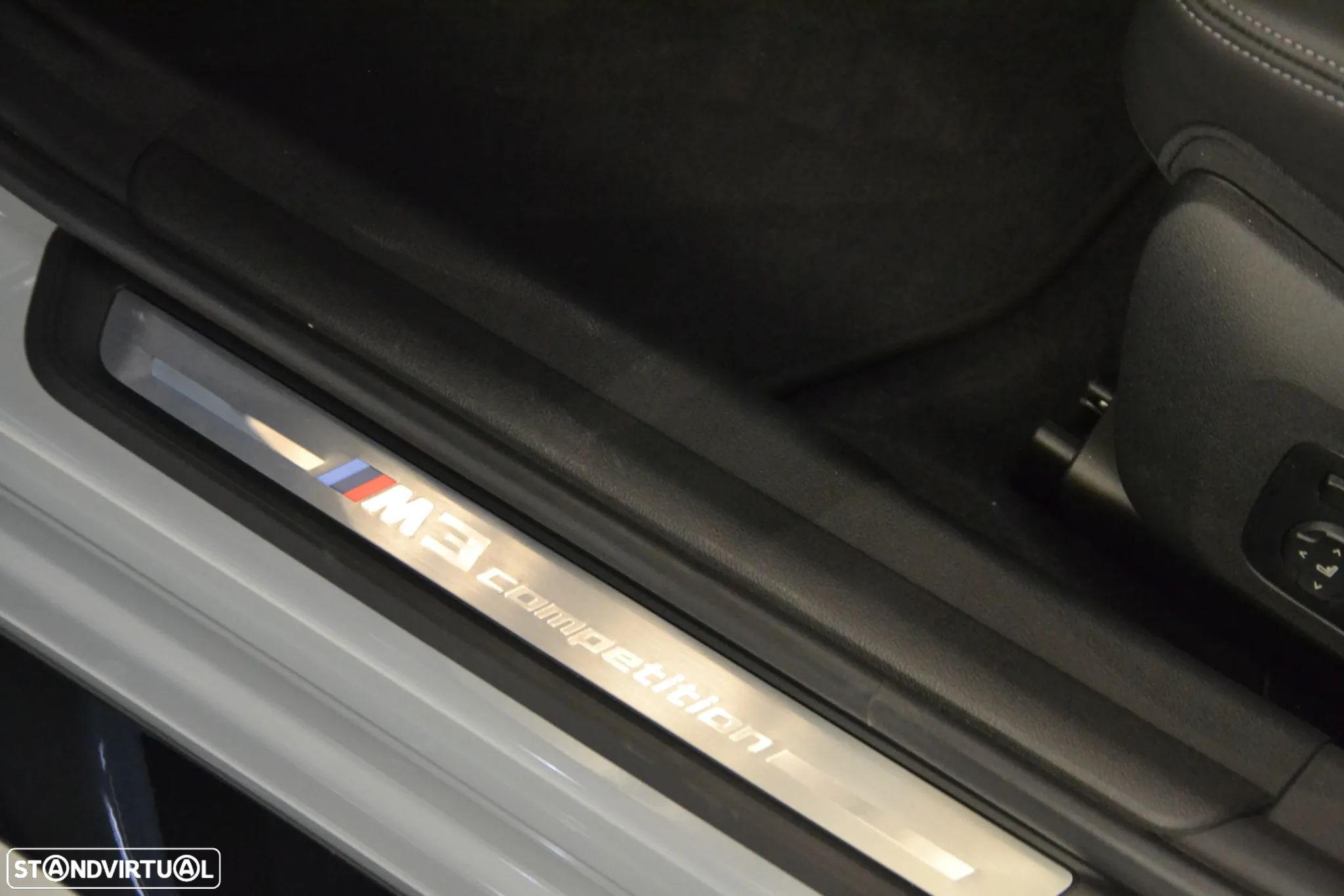 BMW M3 Competition xDrive - 19