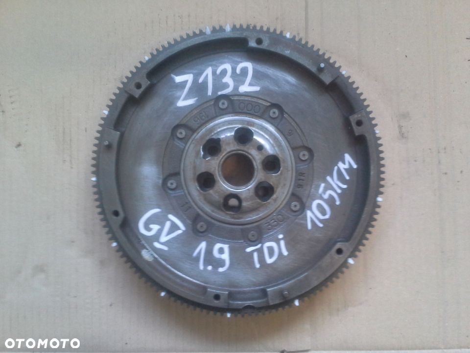 Volkswagen Golf V 1.9 TDi 105KM koło dwumasowe - 1