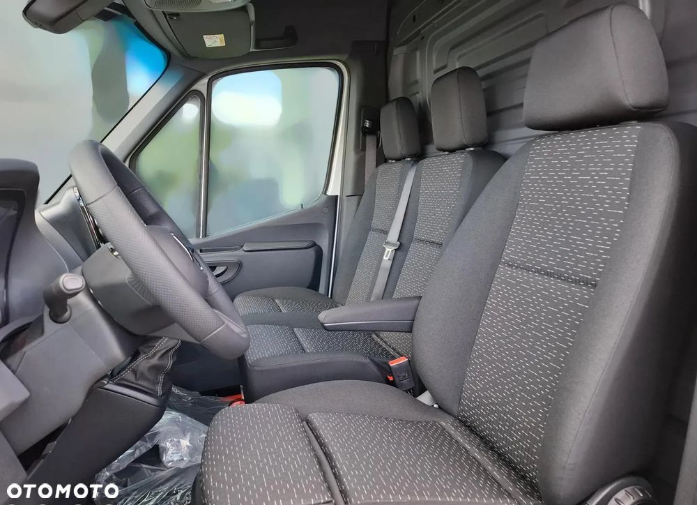 Mercedes-Benz Sprinter 317 CDI 170 KM Furgon Pro Długi - 10
