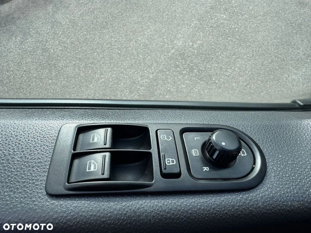 Volkswagen TRANSPORTER T5 L2H1 LIFT DŁUGI Klima Tempomat Navi Kamera Skóry Dubel Kabina 6os Brygadówka - 13