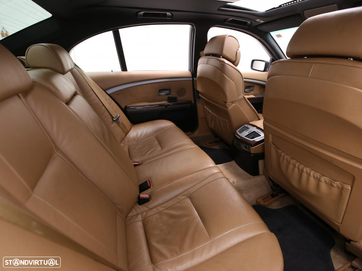 BMW 730 - 12