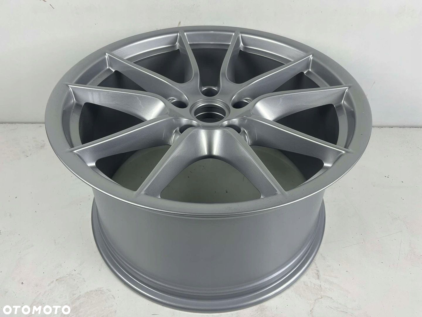 PORSCHE 911 CARRERA S 991 FELGA 11JX20 ET52 5X130 - 2