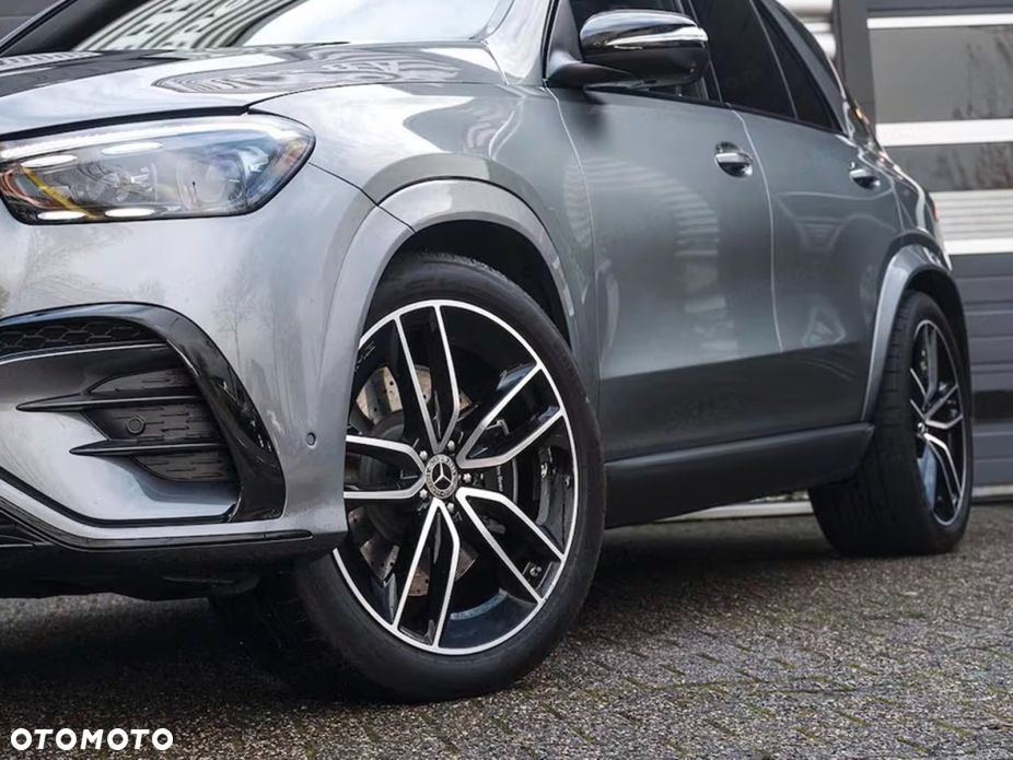Mercedes-Benz GLE - 13