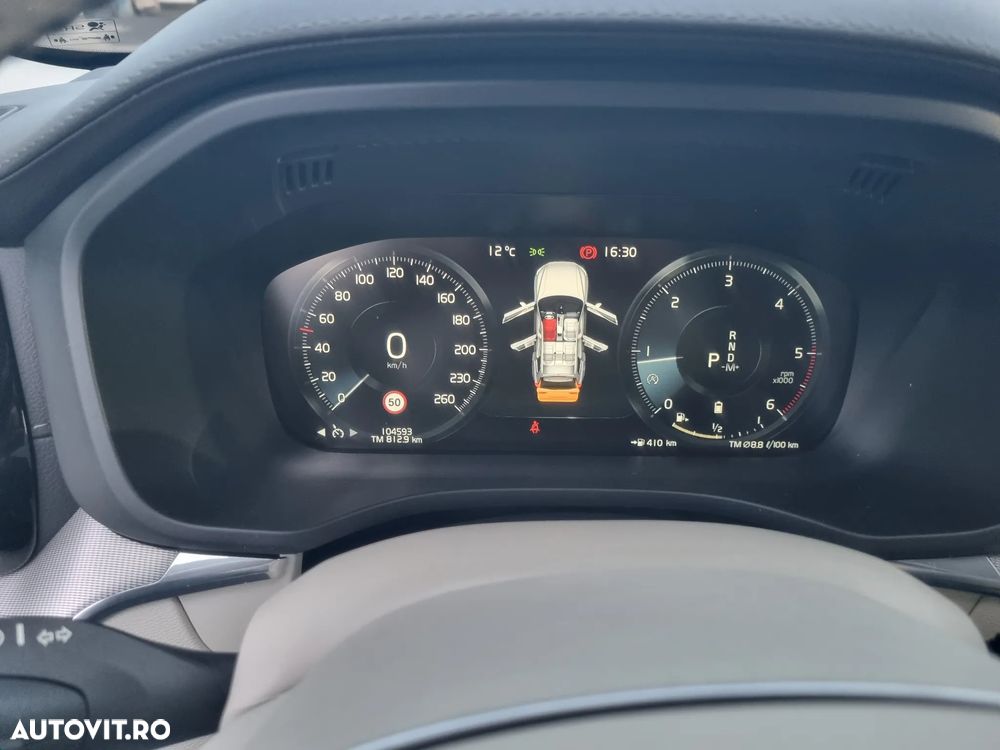 Volvo XC 60 B4 MHEV AWD Inscription - 4