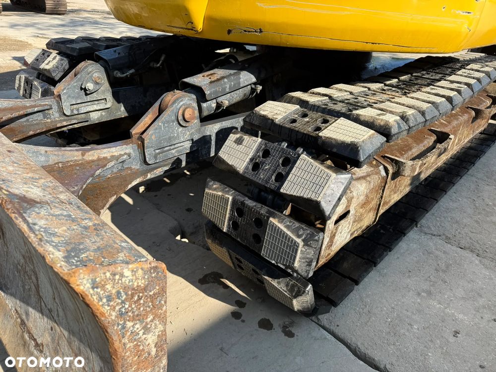 Komatsu PC 138 US -10 - 5
