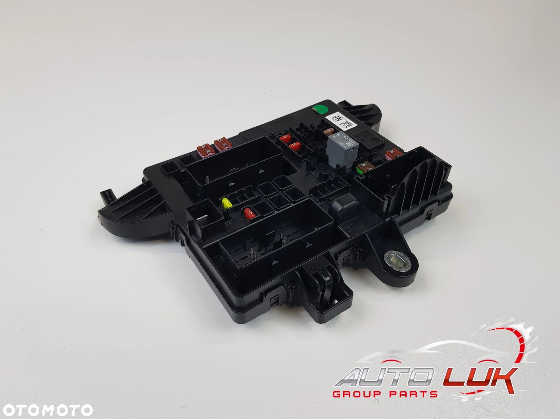 Moduł Skrzynka bezpieczników Opel Insignia A 2.0 CDTI 13277322 - 1
