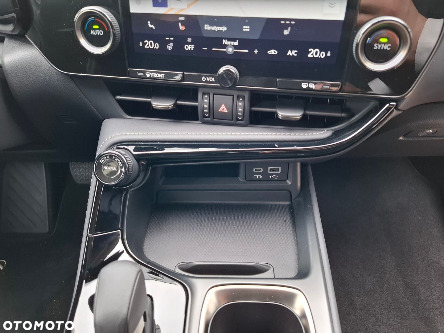 Lexus NX - 32