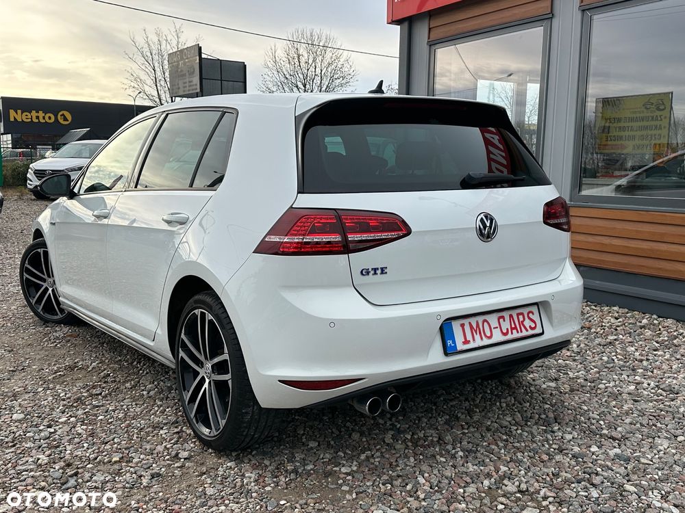 Volkswagen Golf - 4