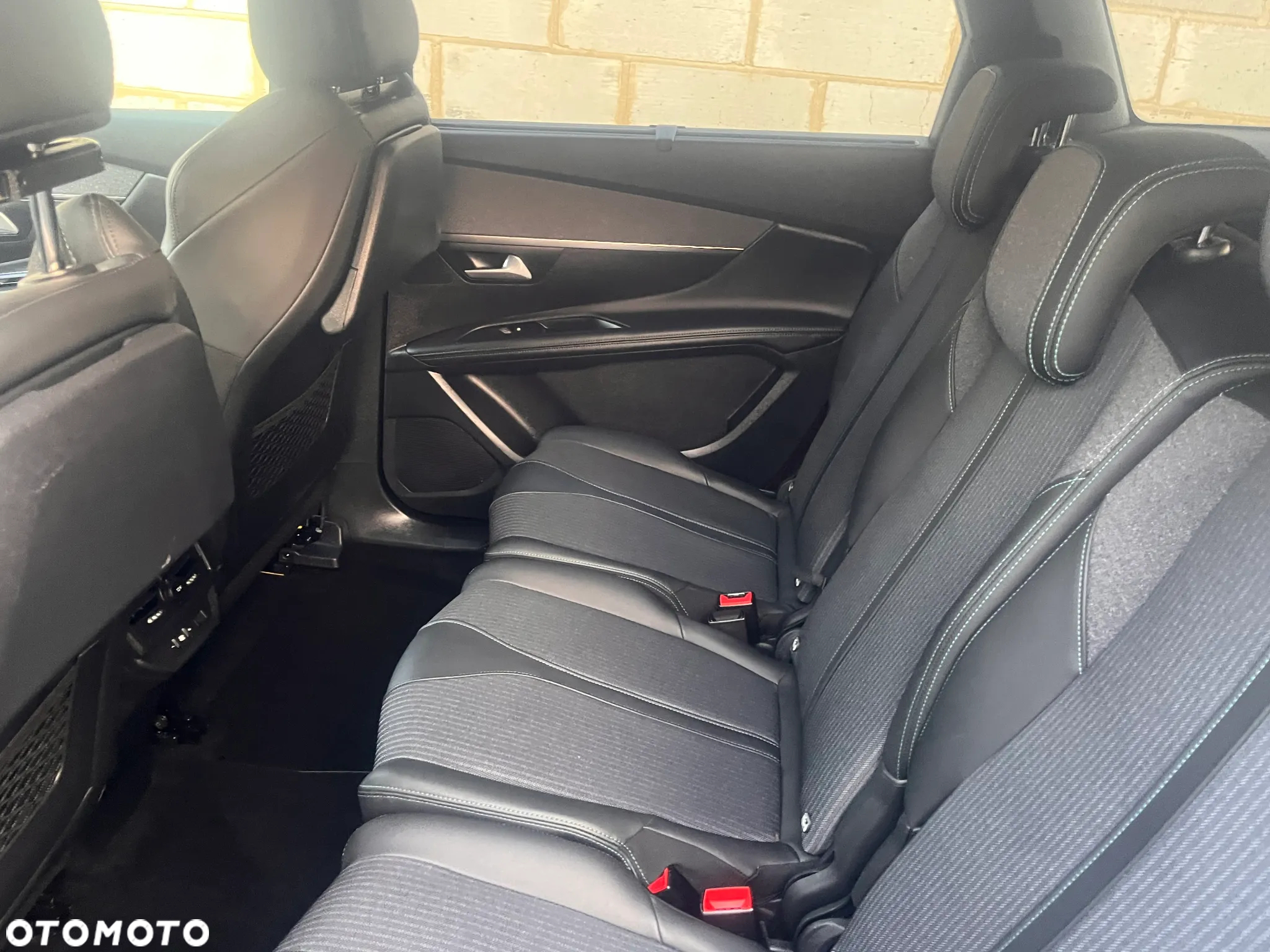 Peugeot 5008 PureTech 130 Stop & Start Allure Pack - 9