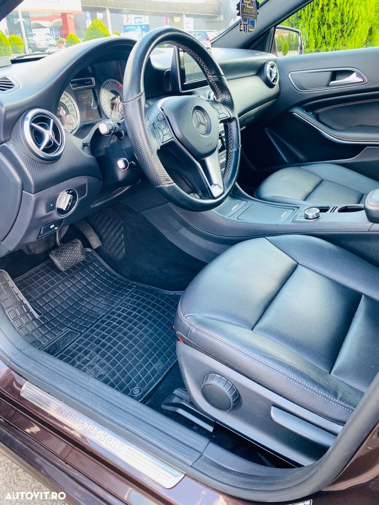 Mercedes-Benz A 200 - 18