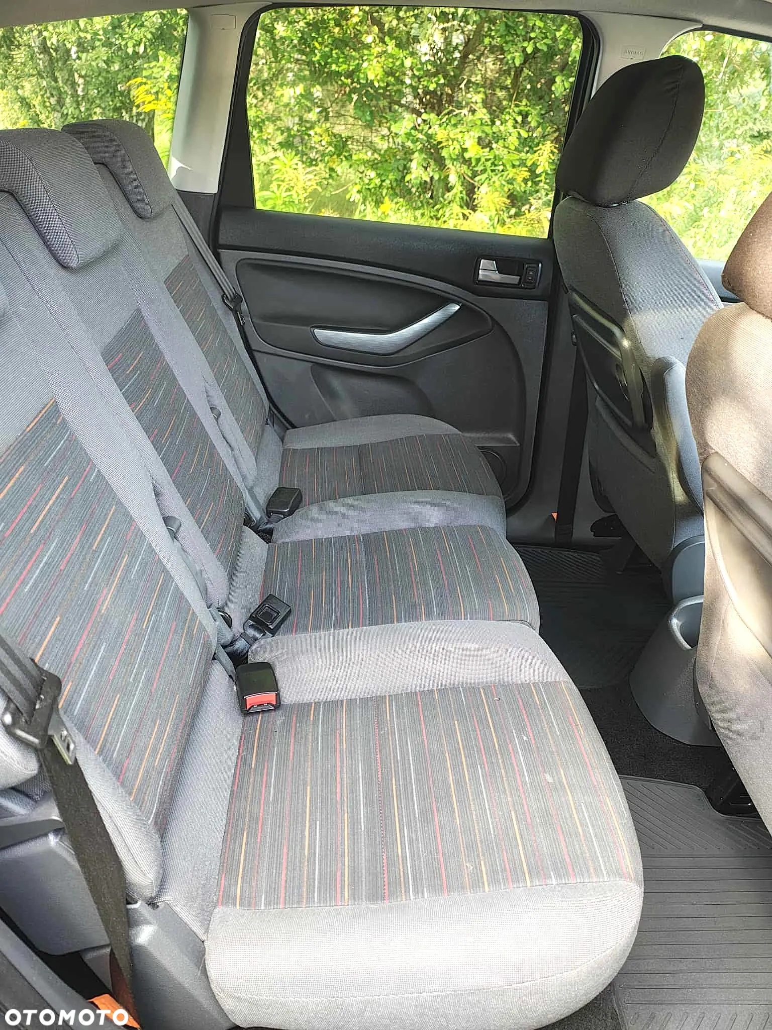 Ford Focus C-Max 1.8 Ghia - 29