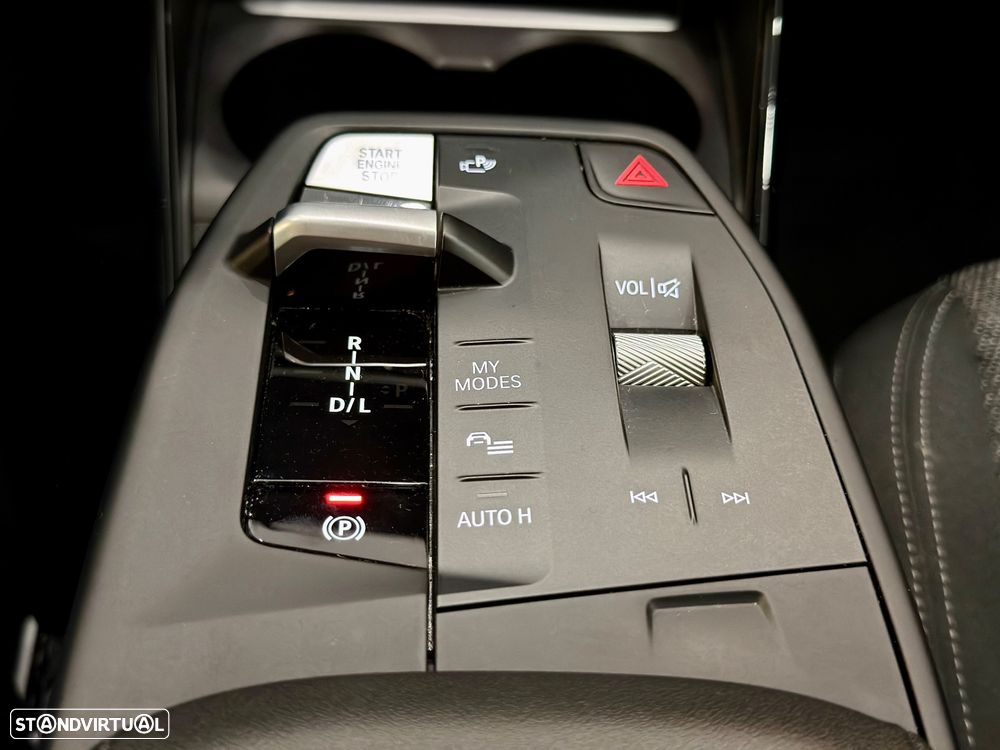 BMW X1 sDrive18d - 32