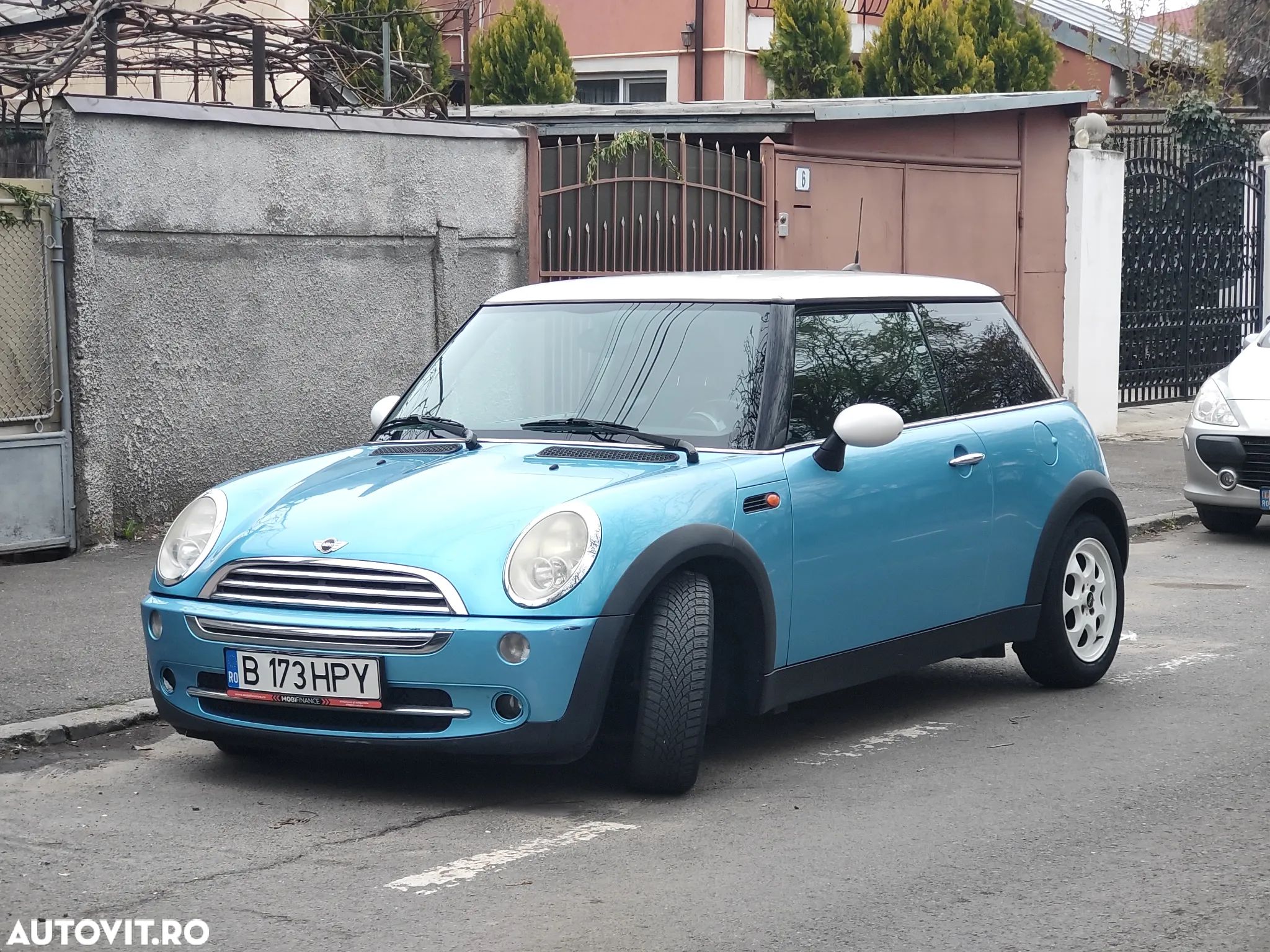 Mini Cooper Cabrio - 1