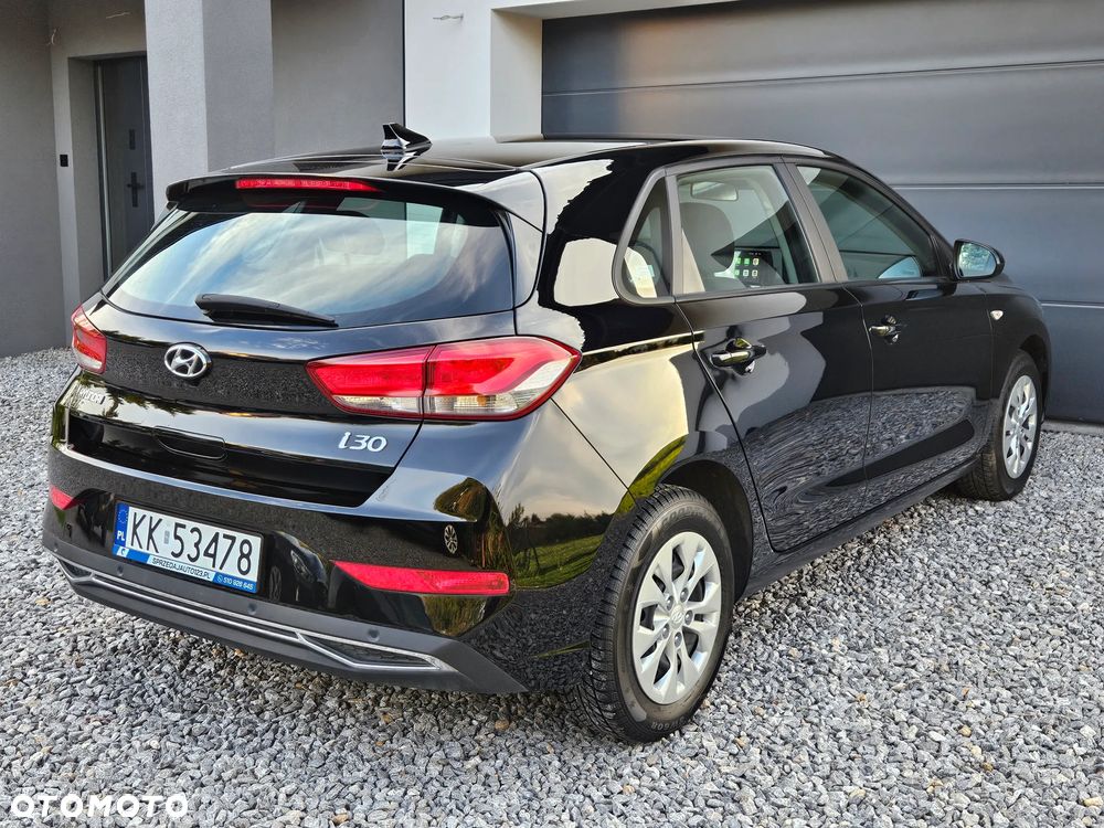 Hyundai i30 1.5 DPI Classic + - 6