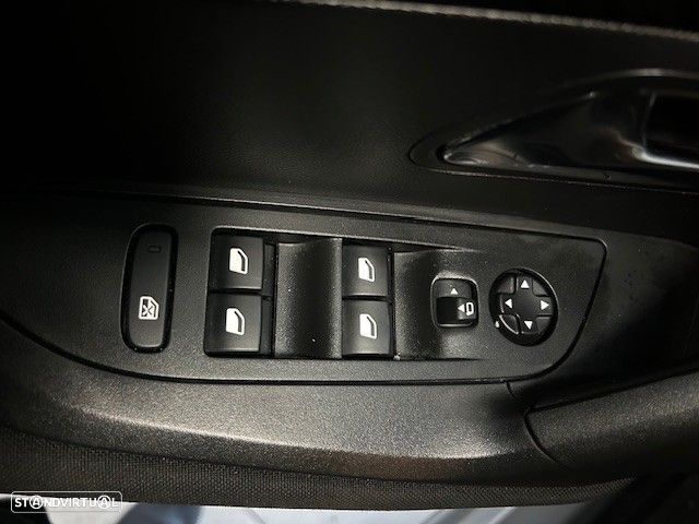 Peugeot 2008 1.2 PureTech Allure Pack - 13