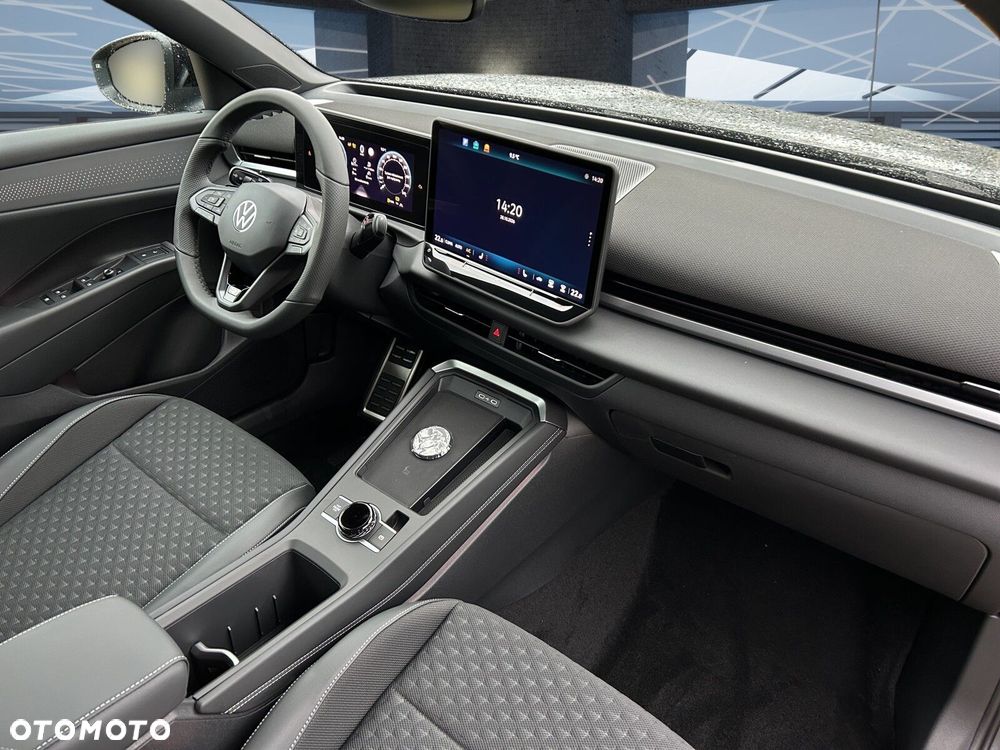 Volkswagen T-Roc 1.5 eTSI R-Line DSG - 13