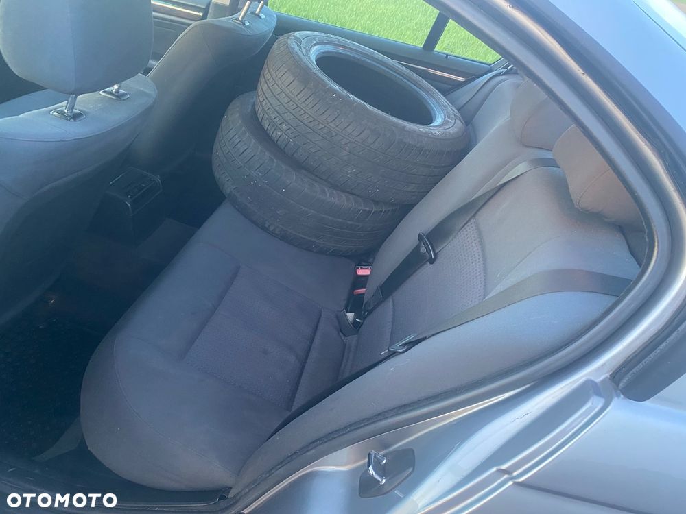 BMW Seria 3 316i - 7