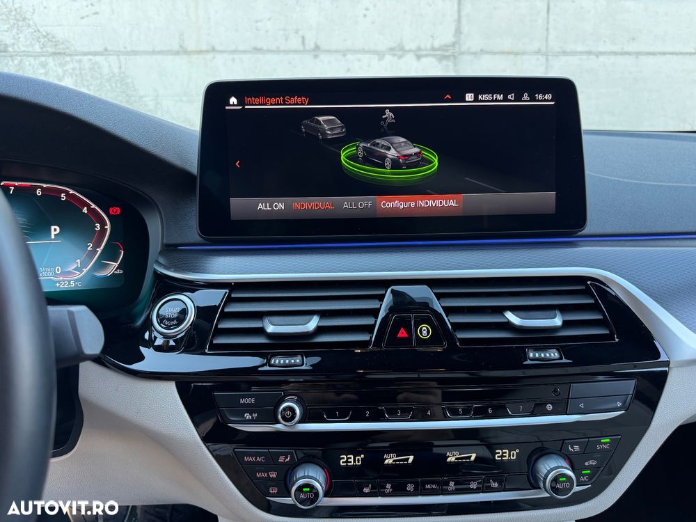 BMW Seria 5 540i Aut. M Sport Edition - 24