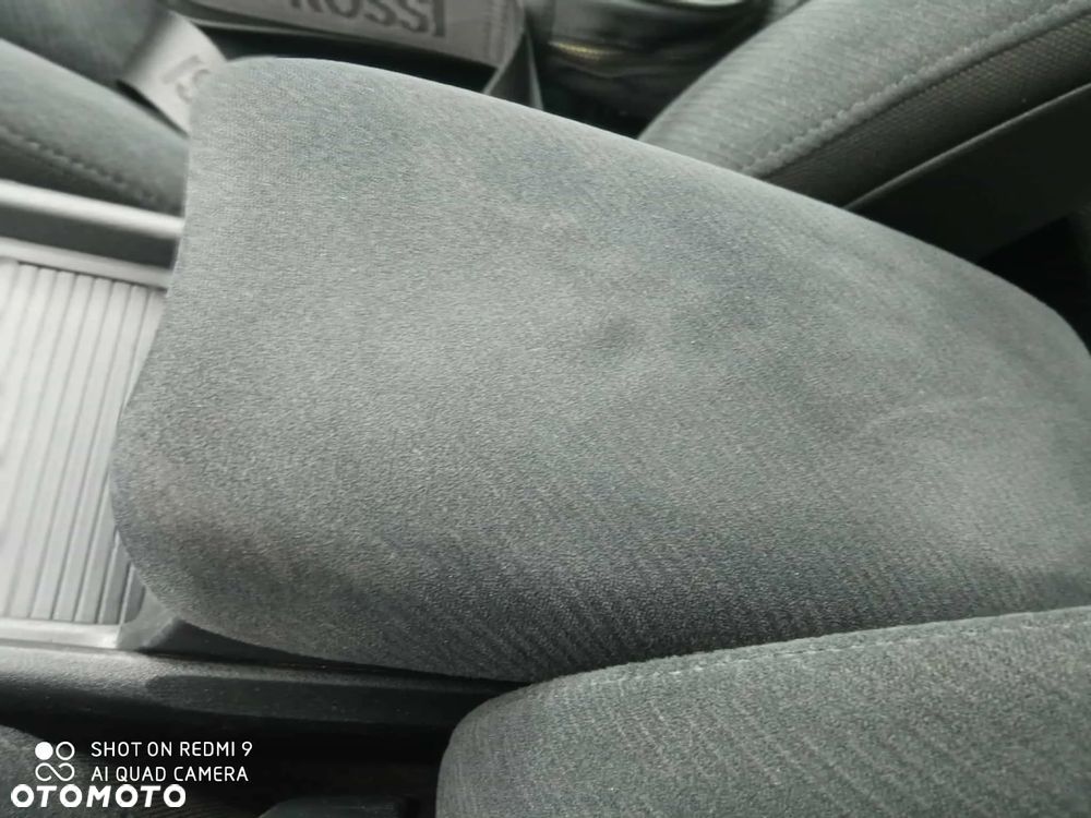 Honda Civic 1.8 Comfort - 13