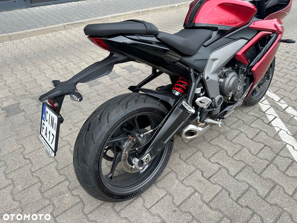 Triumph Daytona - 10