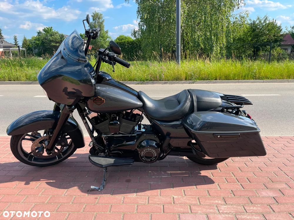 Harley-Davidson Touring Street Glide - 8