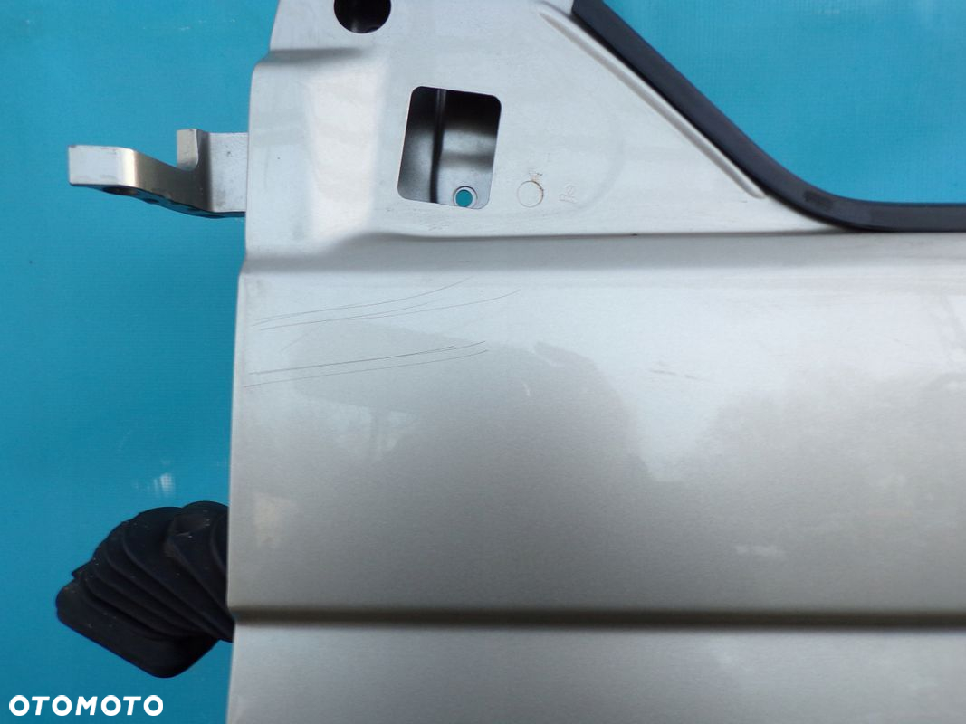 VW T5 TRANSPORTER drzwi przednie LEWE SREBRNE - 6