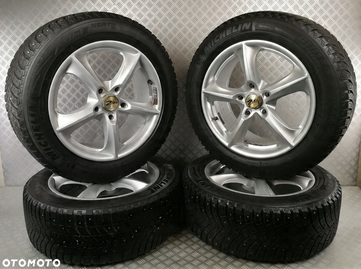 225/55R17 koła felgi aluminiowe ZITO 17X7,5 5X120 17" ET45 VW T5 LIFT T6 - 1