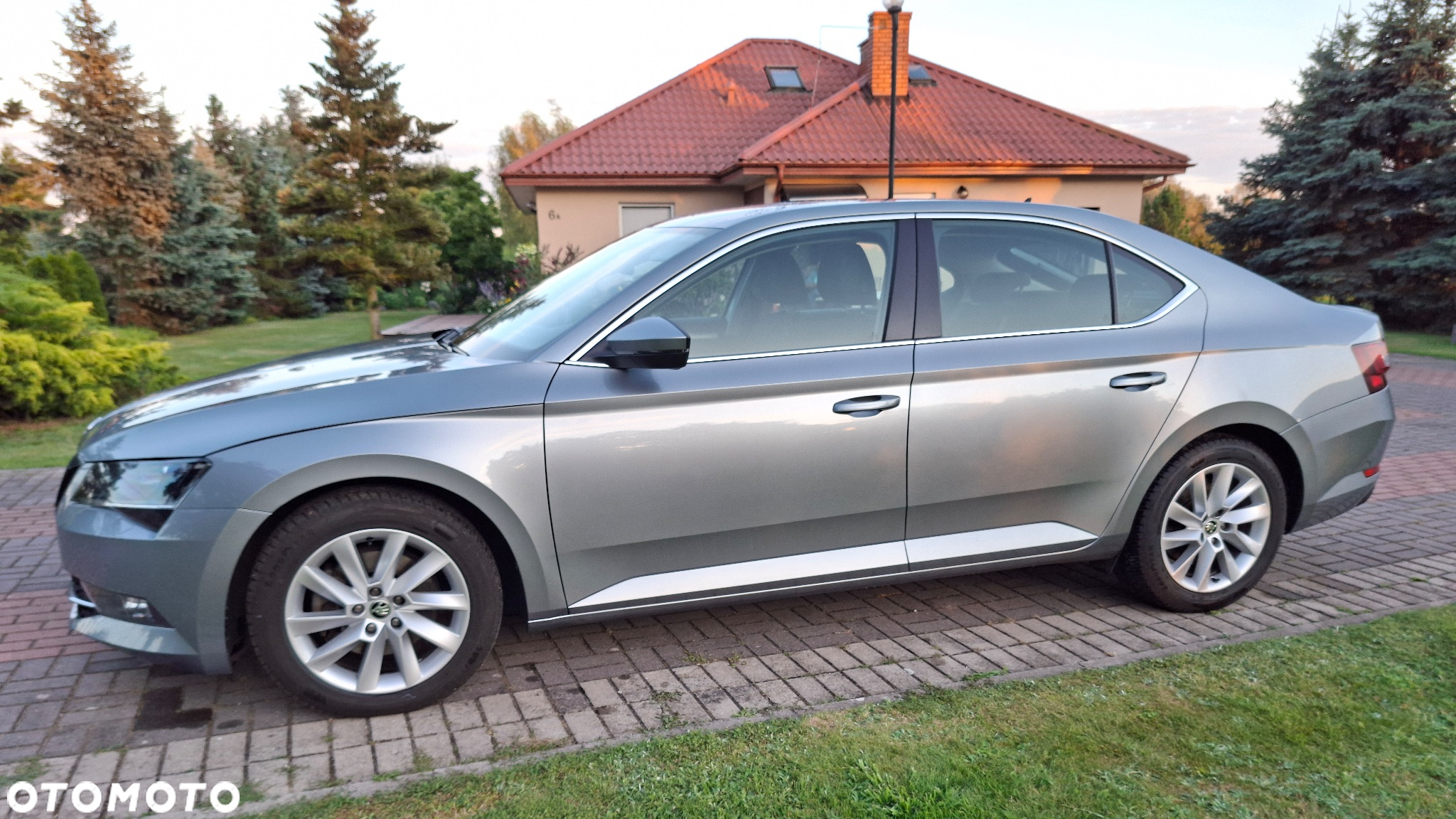 Skoda Superb 2.0 TDI Style DSG - 9