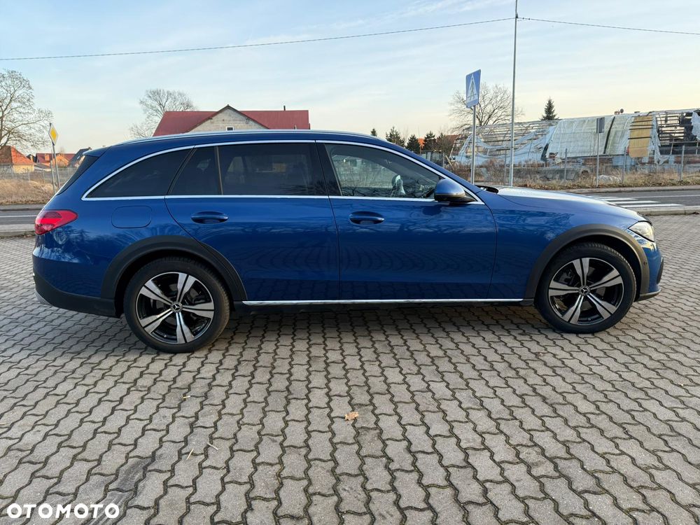 Mercedes-Benz Klasa C 220 d 4Matic 9G-TRONIC Avantgarde - 3
