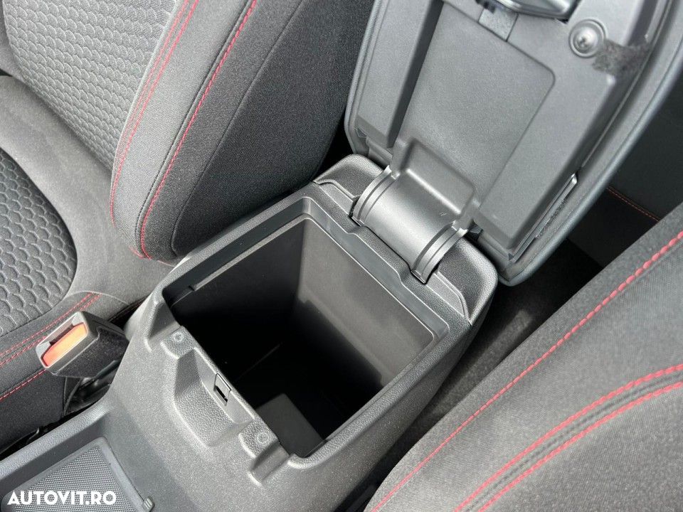 Ford Kuga - 24