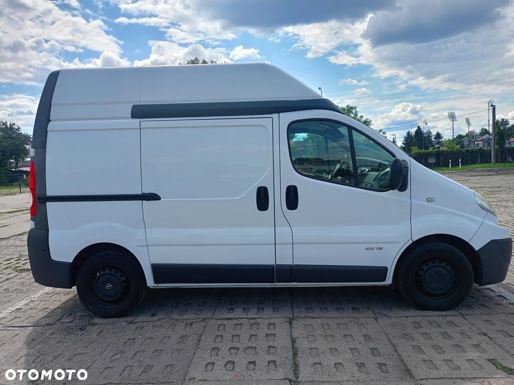Renault Trafic - 1