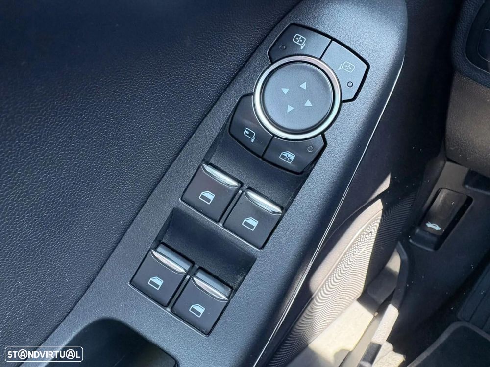 Ford Fiesta 1.0 EcoBoost ST-Line - 34