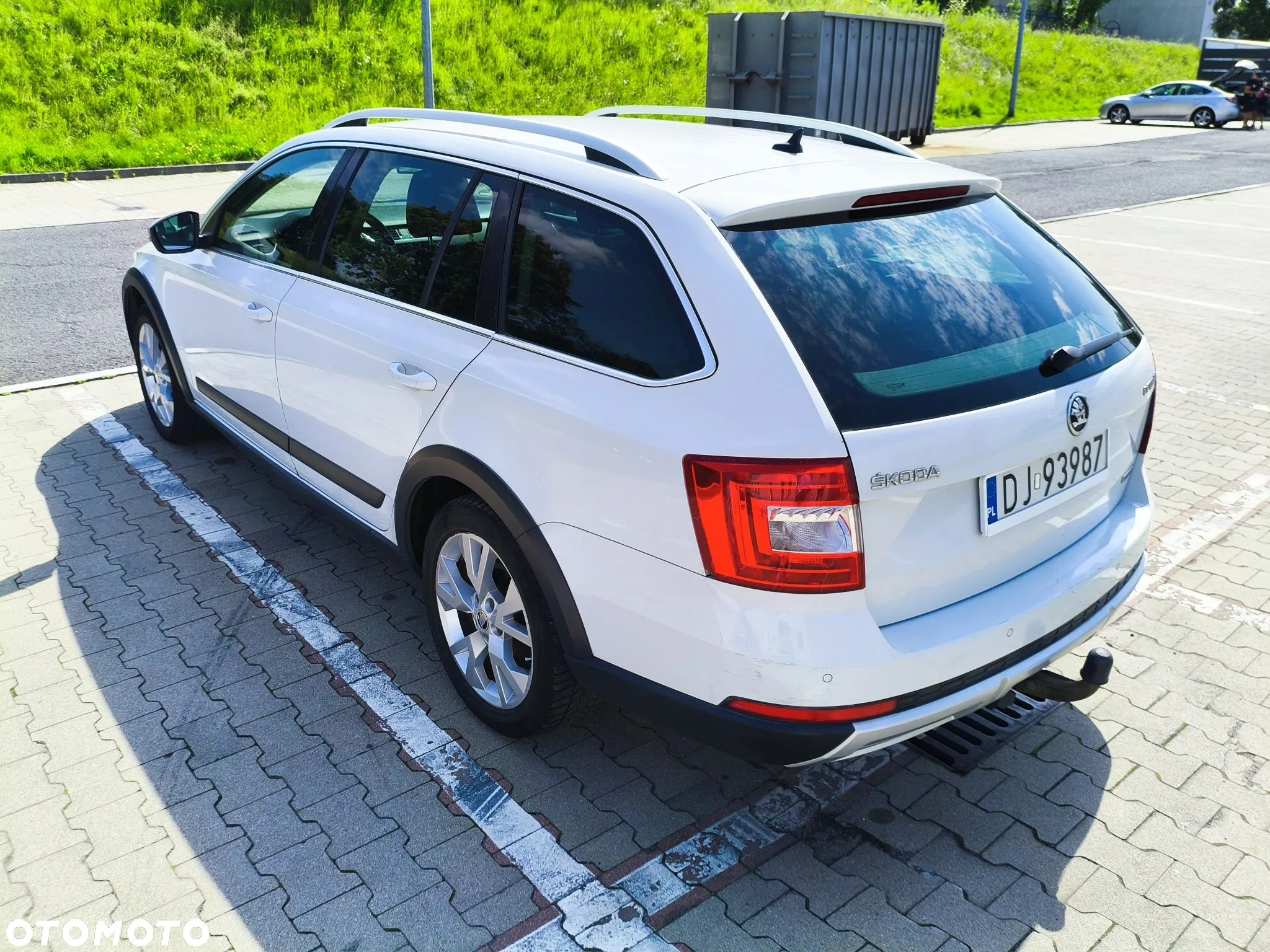Skoda Octavia Scout 2.0 TDI 4x4 DSG - 7