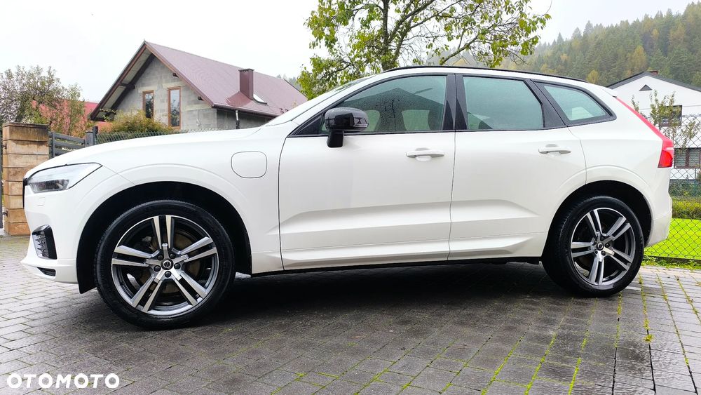 Volvo XC 60 T6 AWD Recharge Geartronic RDesign Expression - 30