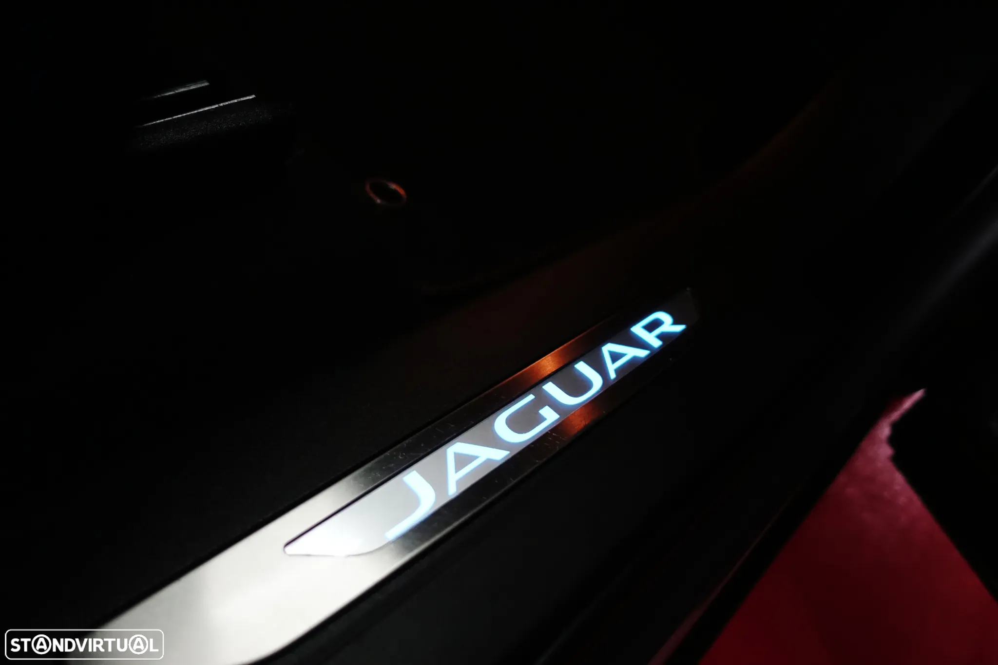 Jaguar F-Pace 2.0 i4D R-Sport Aut. - 56