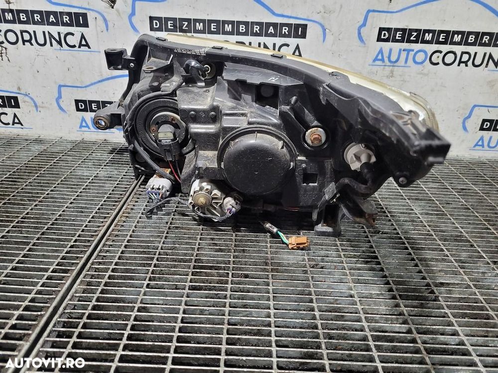 Far Dreapta Subaru Forester 2007 - 2010 SUV 4 Usi (1220) Xenon - 2