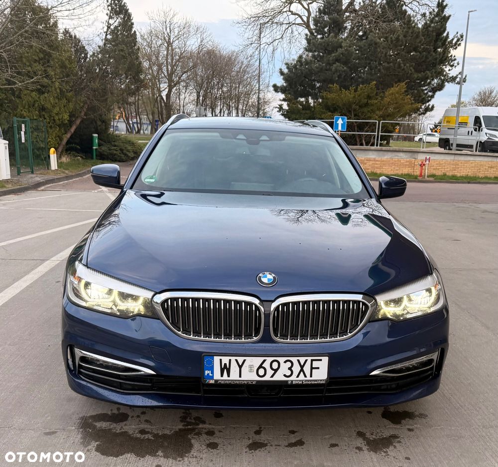 BMW Seria 5 530d xDrive Luxury Line - 2