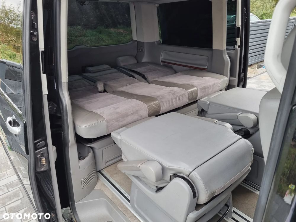 Volkswagen Multivan - 13