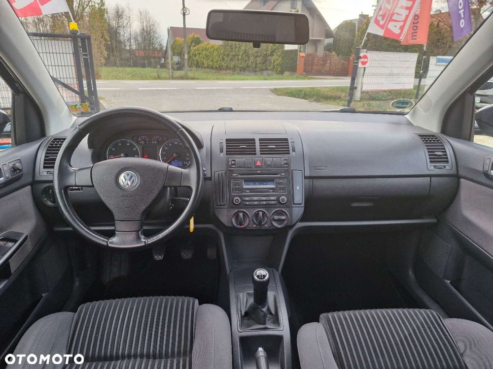 Volkswagen Polo - 8