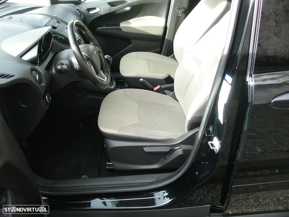 Ford Tourneo Courier 1.0 EcoBoost Titanium - 4