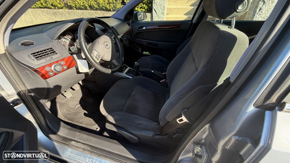 Opel Astra 1.3 CDTI Elegance - 2