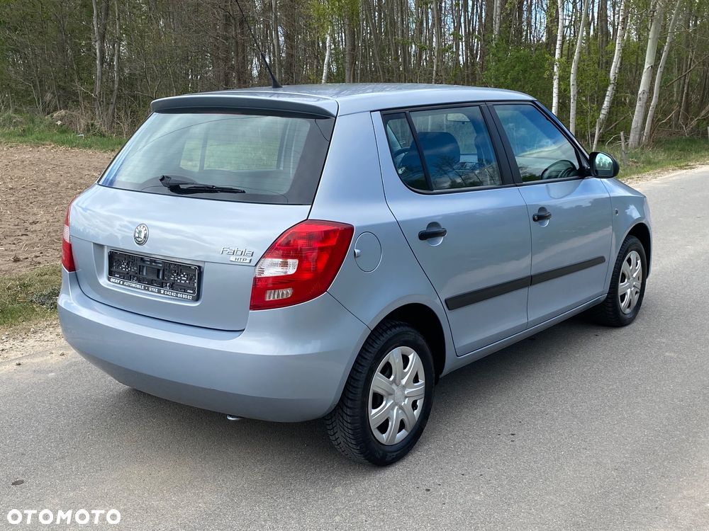 Skoda Fabia 1.2 HTP Ambiente - 3