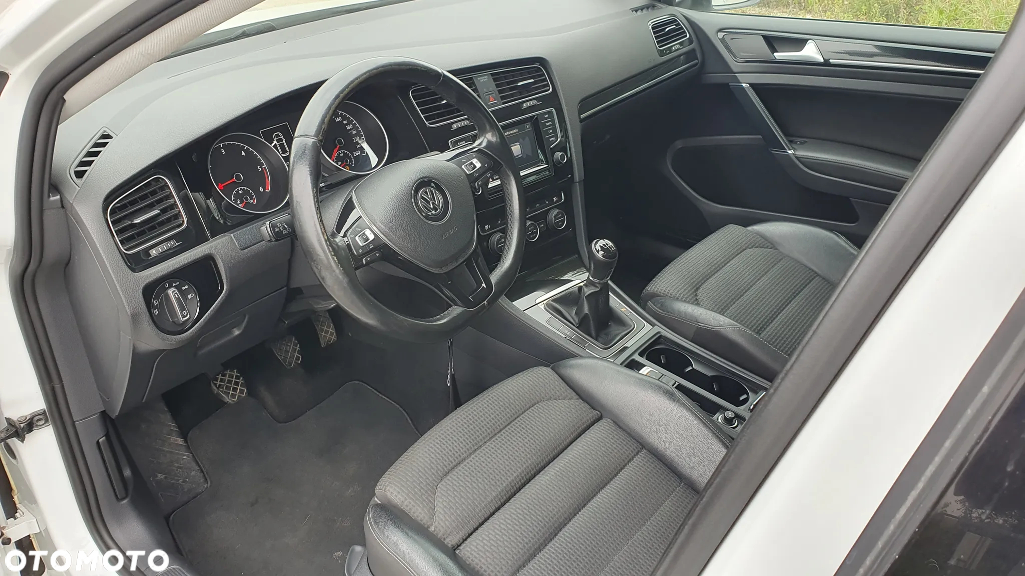 Volkswagen Golf VII 2.0 TDI BMT Highline - 25