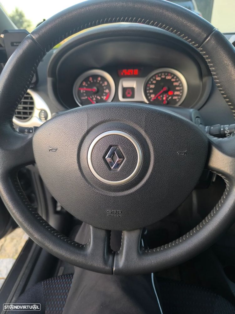 Renault Clio Sport Tourer - 5