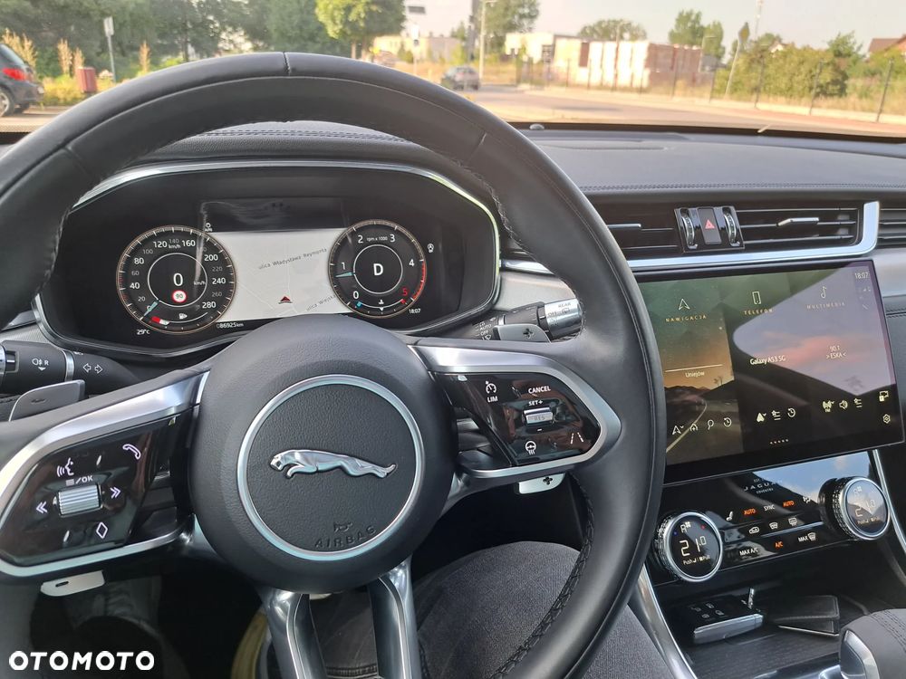 Jaguar XF D200 R-Dynamic S - 8