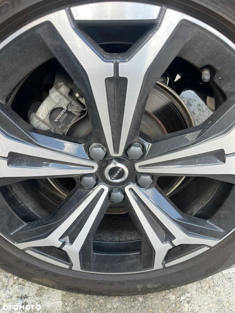 Volvo XC 60 B5 B AWD Momentum - 8