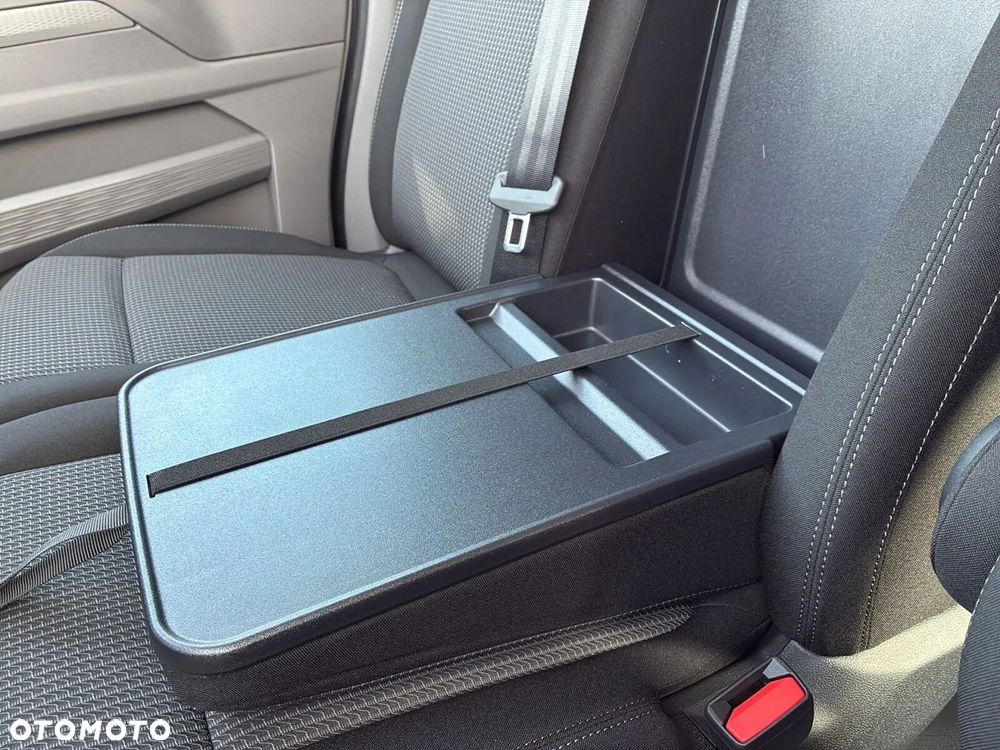 Volkswagen Transporter T7 Furgon Plus/6 osob./AUTOMAT  2,0 l TDI 170 KM r. o. 3500 mm - 39