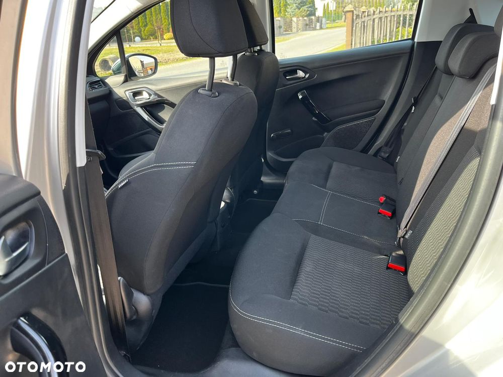 Peugeot 208 1.6 BlueHDi Active - 17