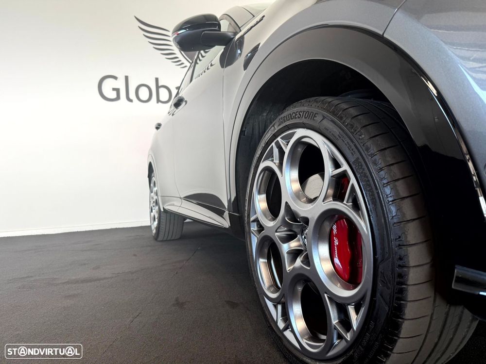 Alfa Romeo Tonale 1.3 Plug-In Hybrid Edizione Speciale e-AWD - 9